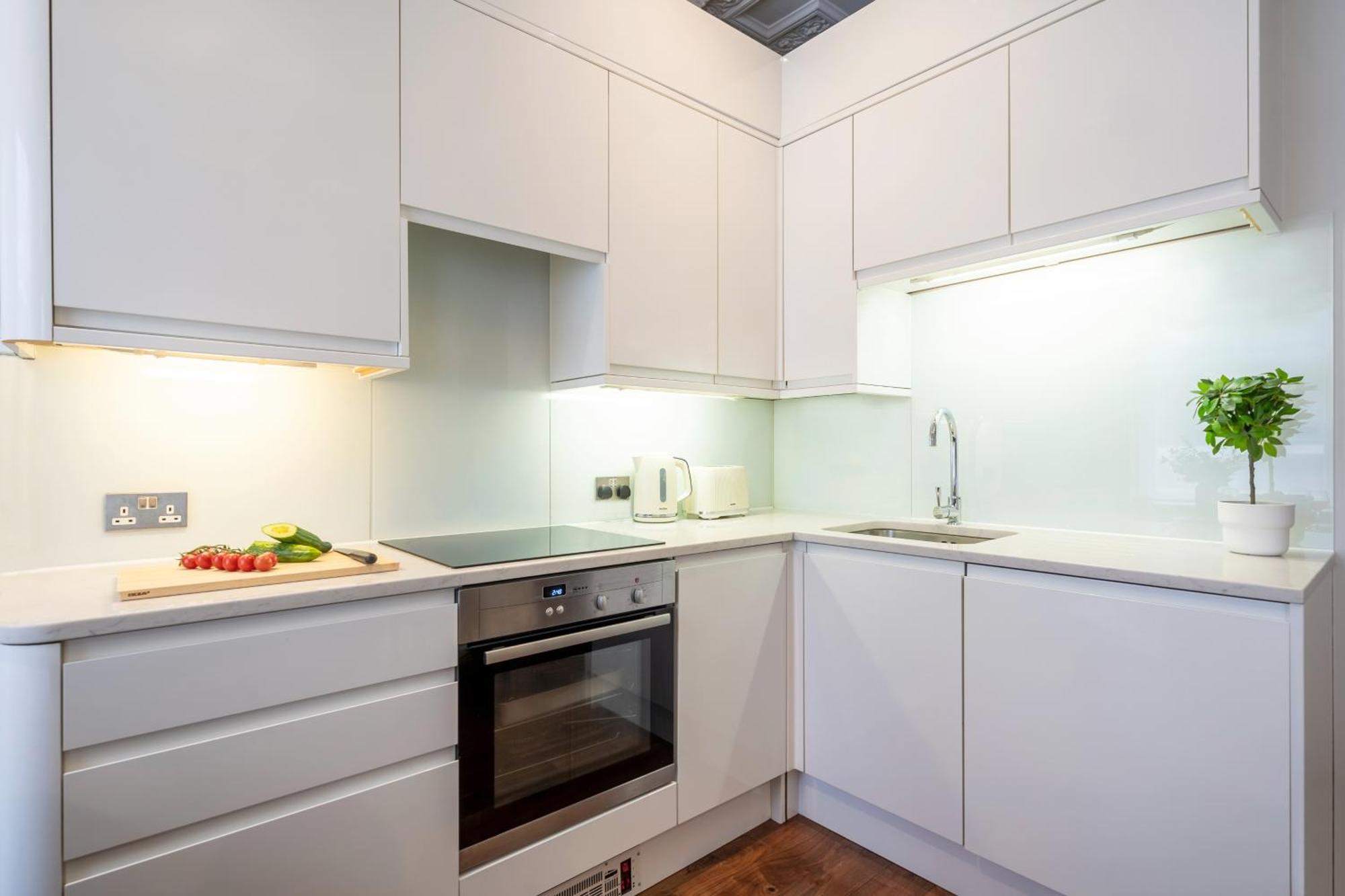 Goodge Apartments London Exterior photo