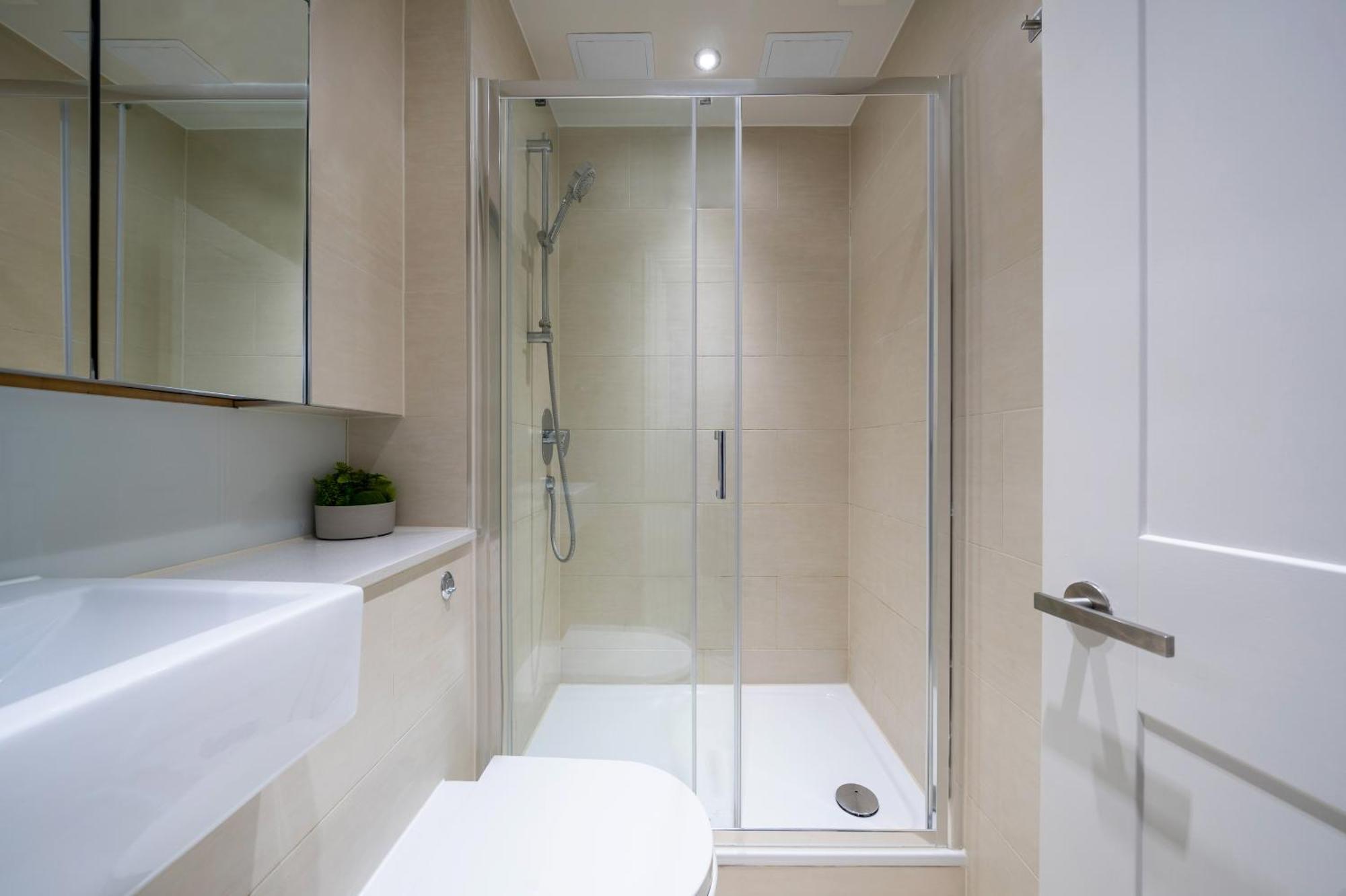 Goodge Apartments London Exterior photo