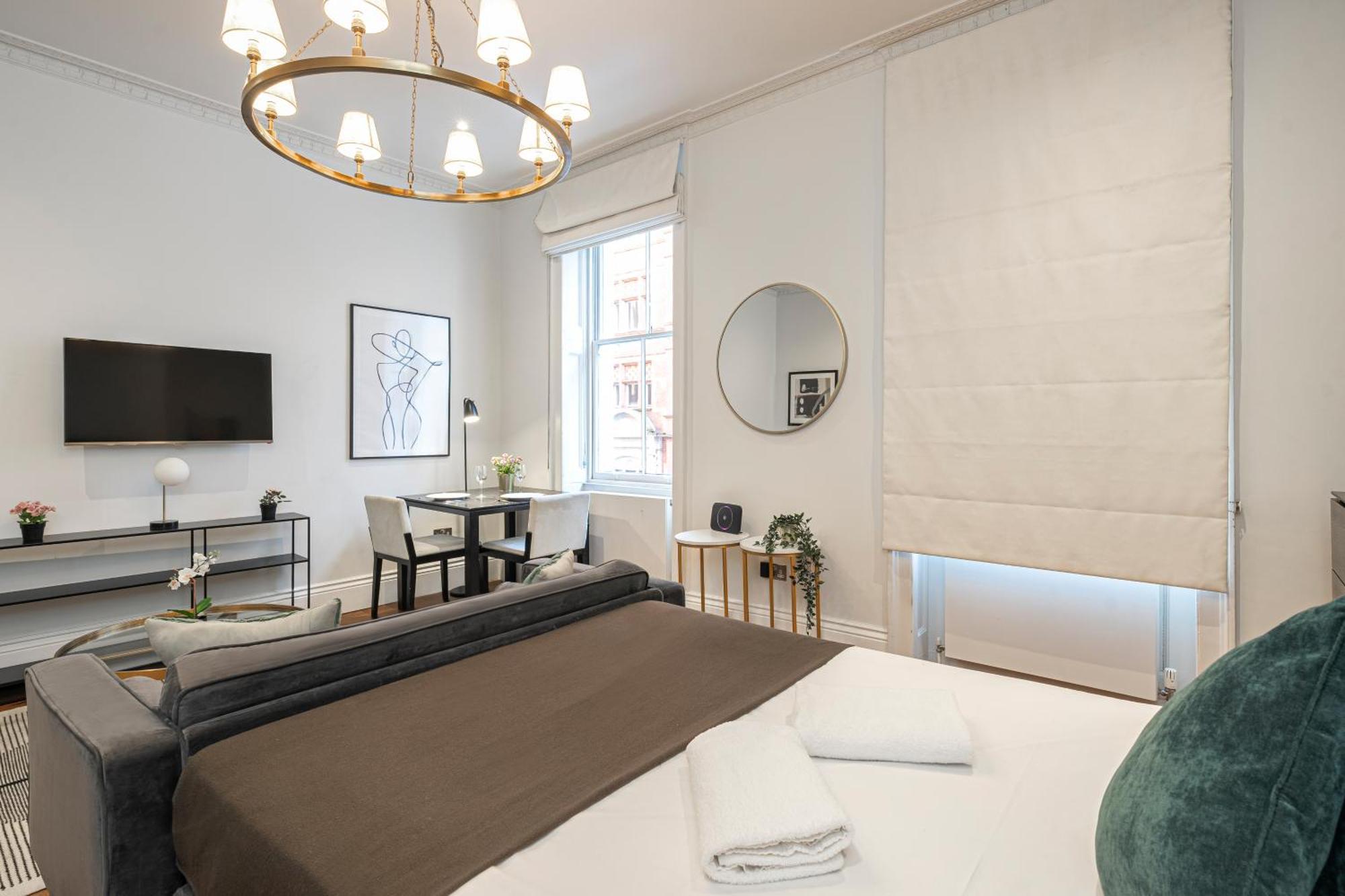 Goodge Apartments London Exterior photo