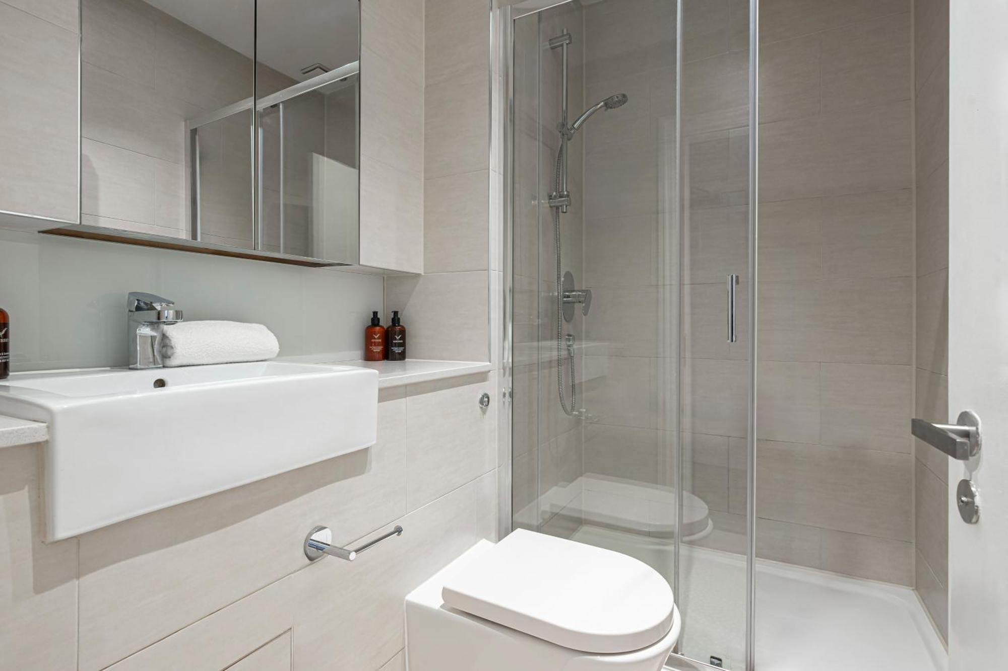 Goodge Apartments London Exterior photo