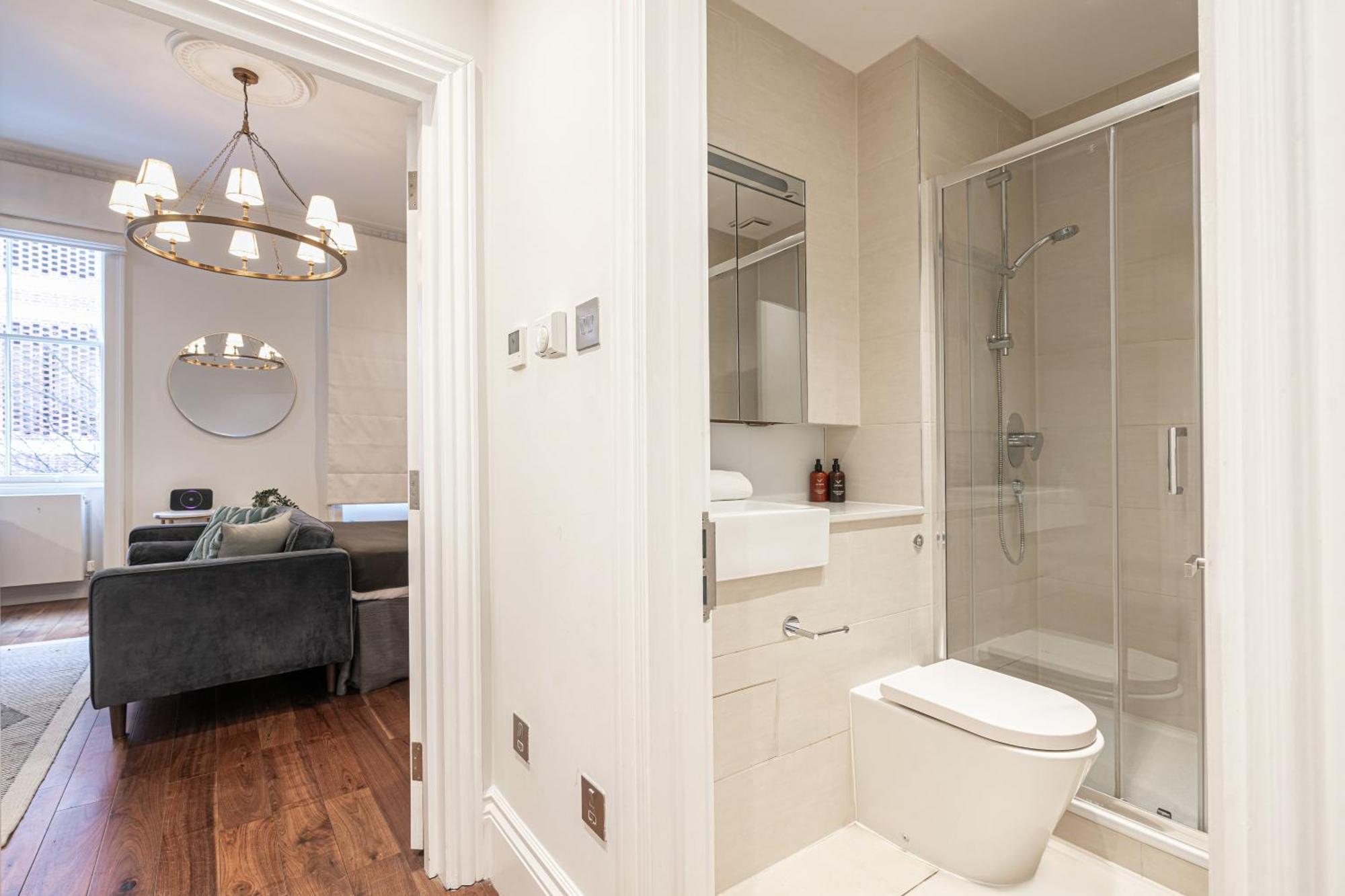 Goodge Apartments London Exterior photo